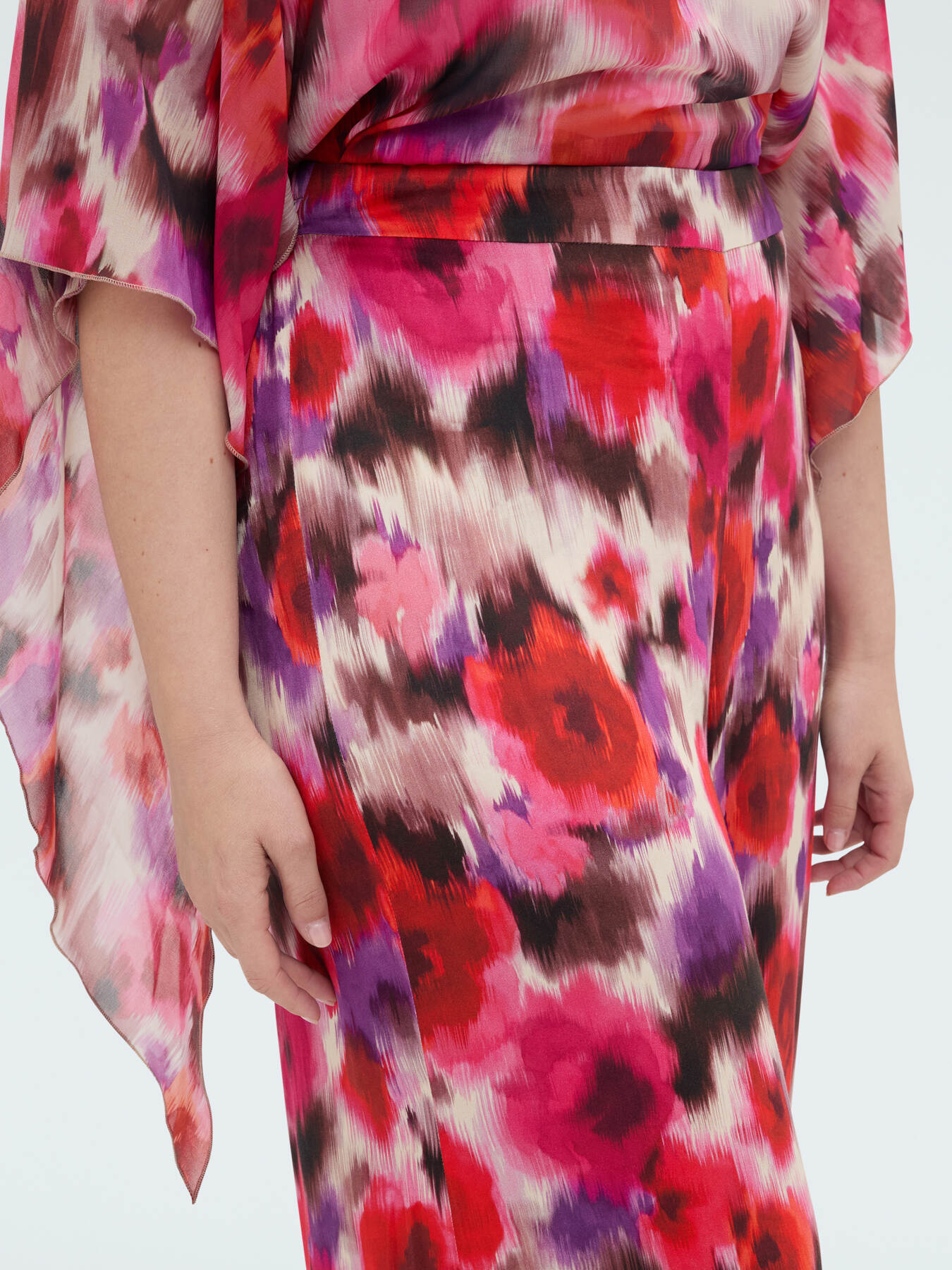 Palazzo pants in viscose satin image number 3
