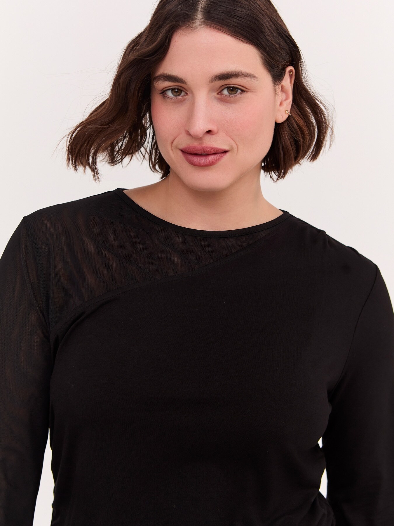 Camiseta con inserto de tul image number 2