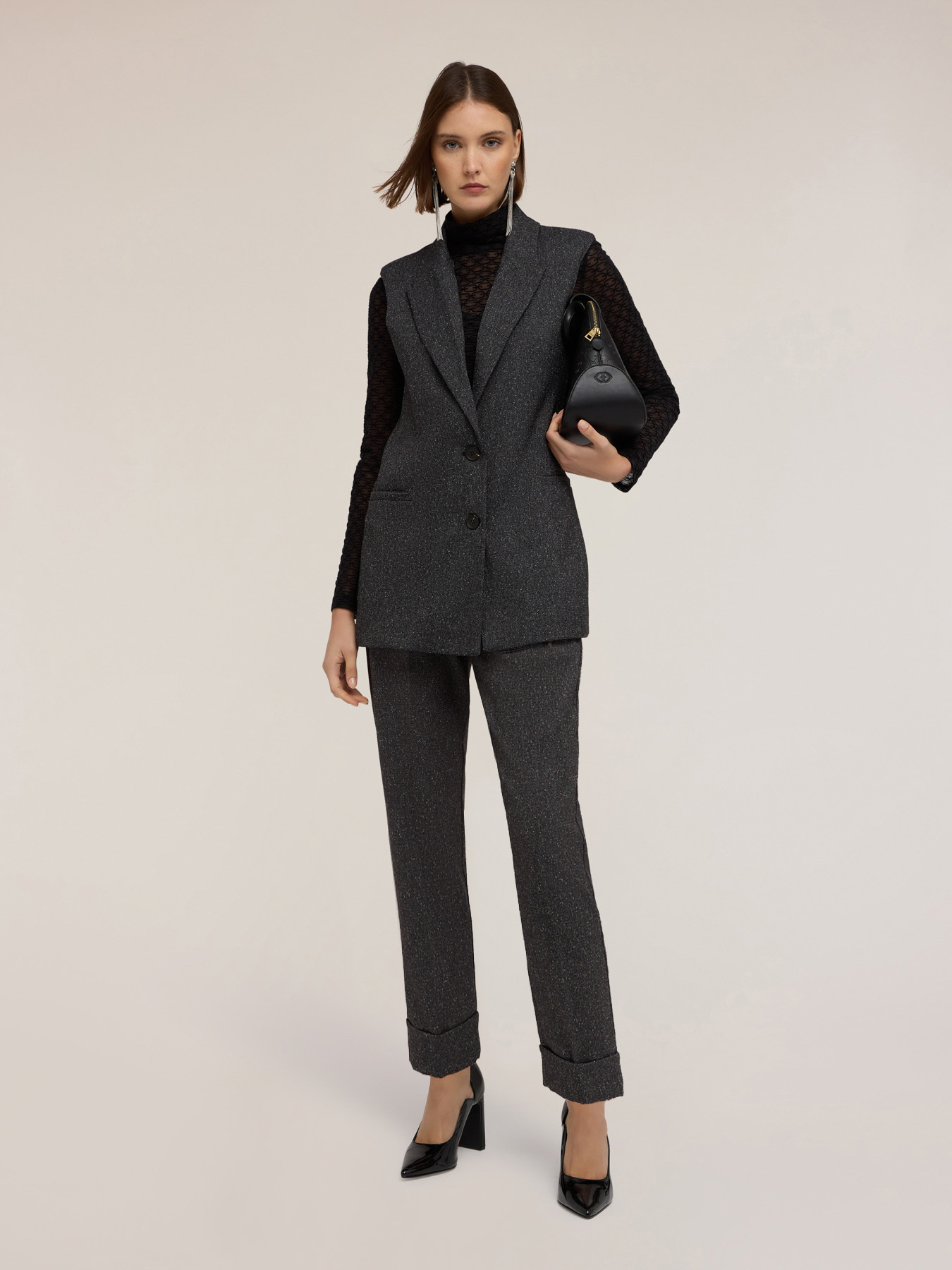 Cuffed trousers in yarn-dyed fabric image number 0