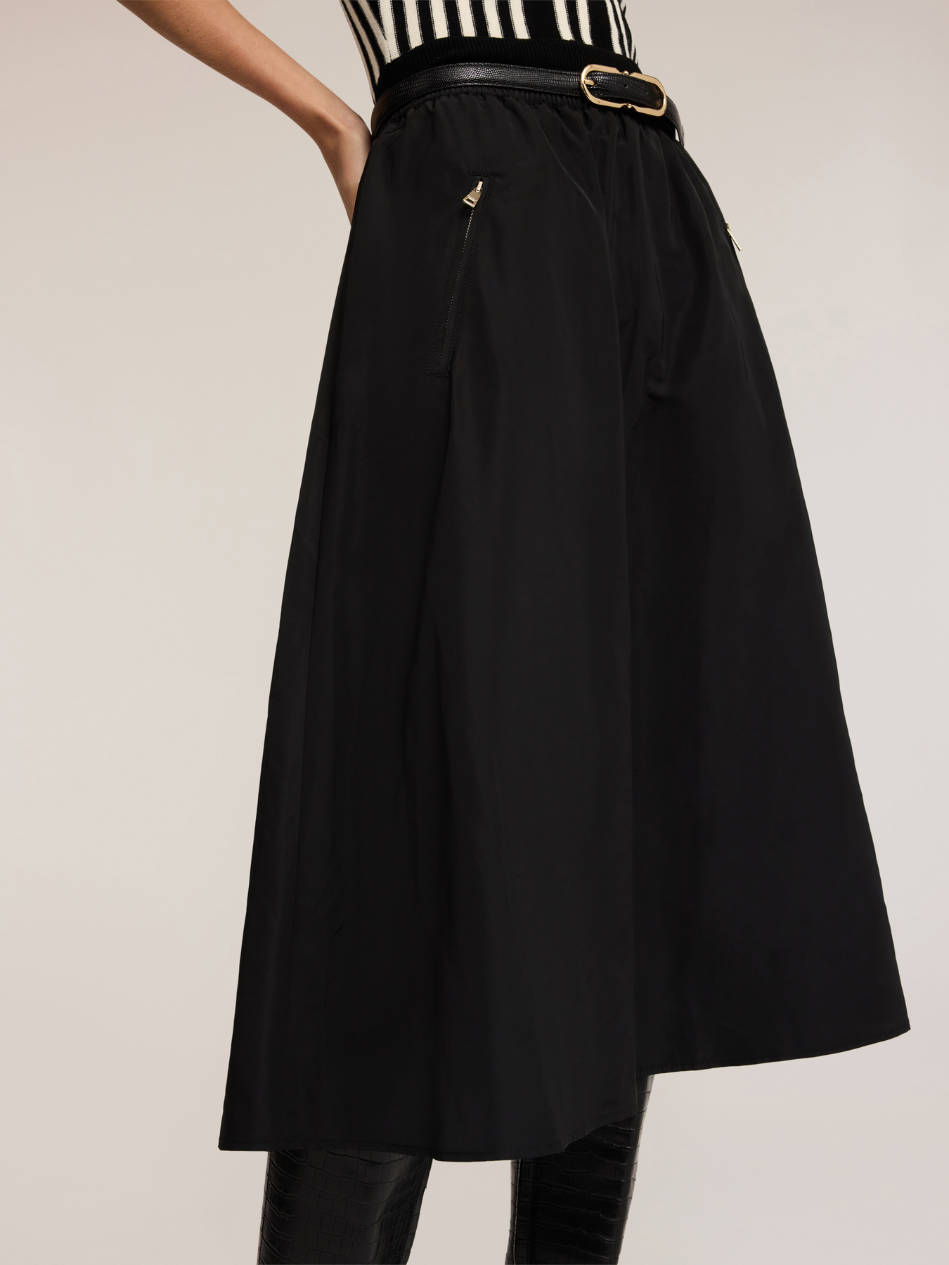 Flared taffeta skirt image number 3