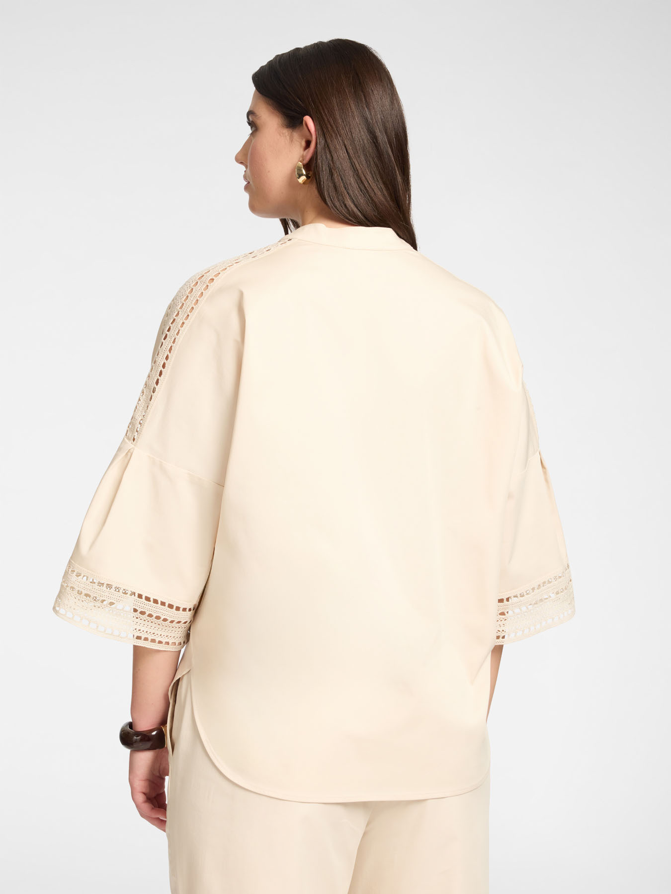 Mixed cotton shirt with lace inserts image number 1