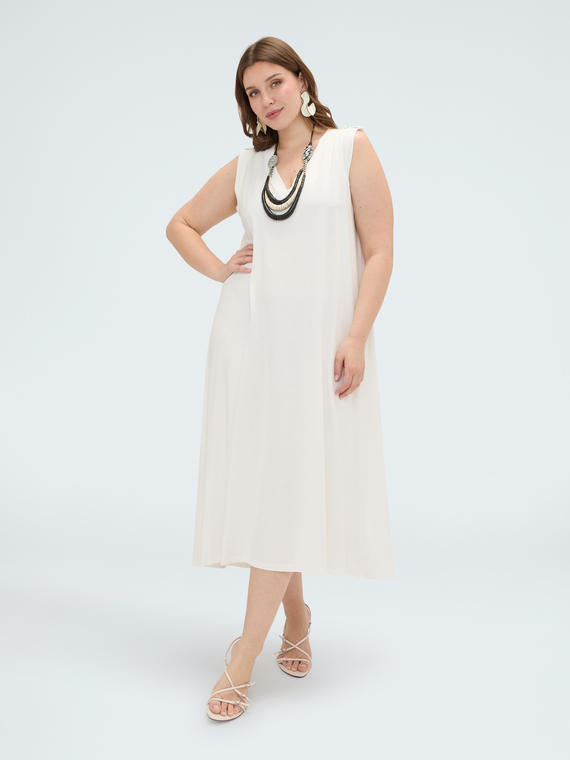 Long V-neck dress