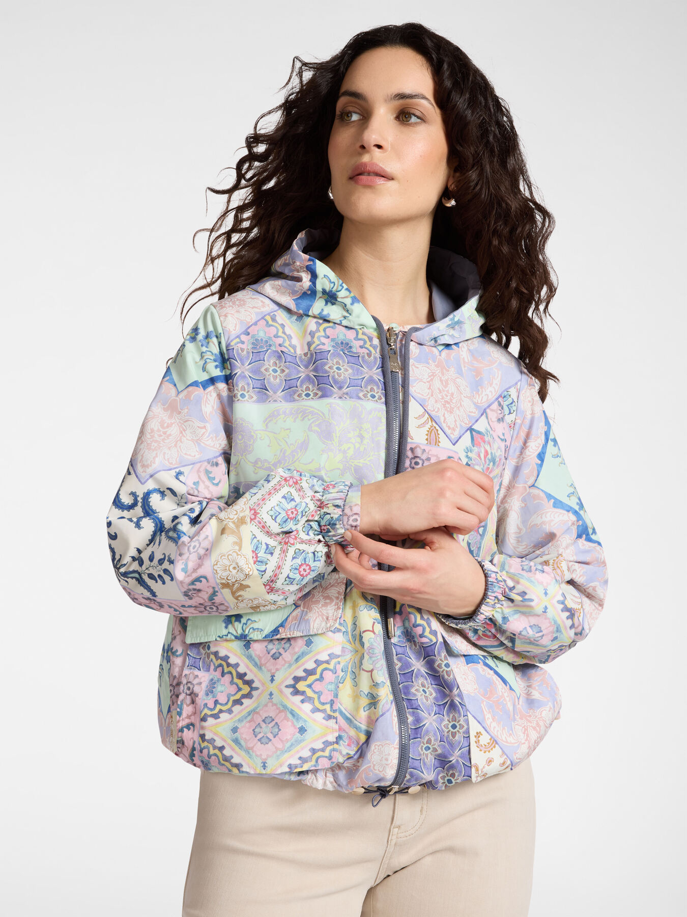 Reversible printed parka with hood image number 3