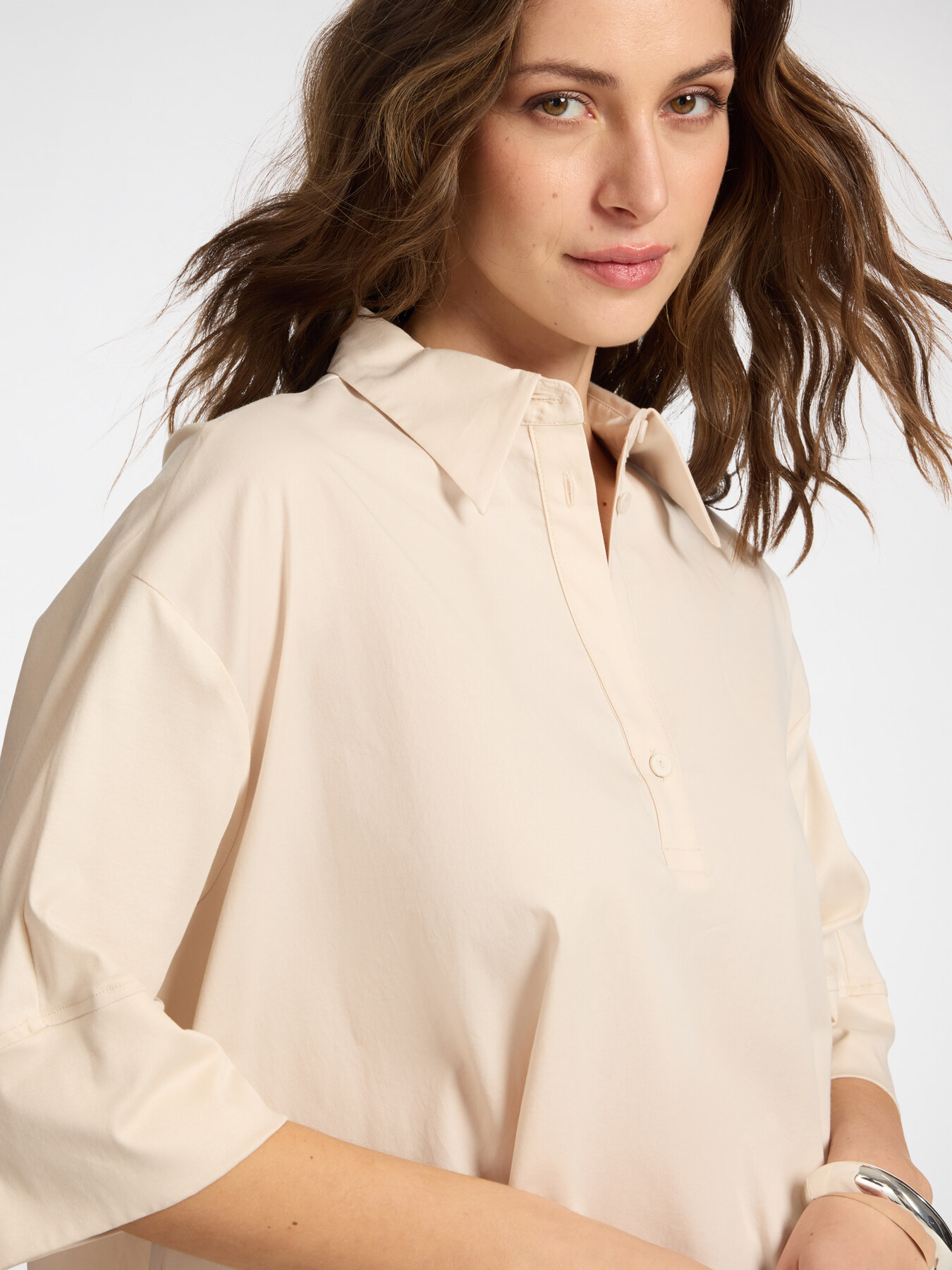 Boxy blouse with three-quarter sleeves image number 3