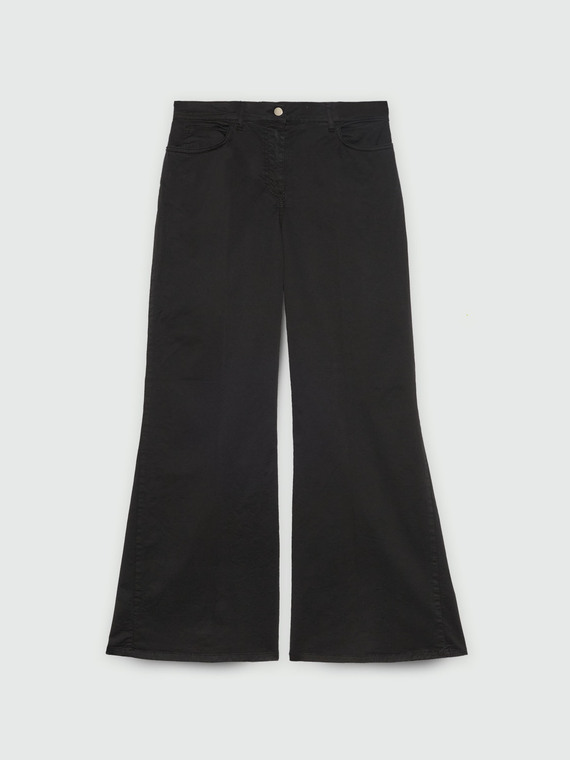 Wide leg trousers