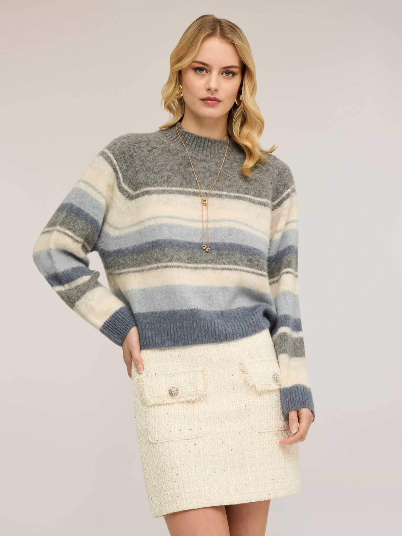 Pull &agrave; rayures en m&eacute;lange de laine image number 0