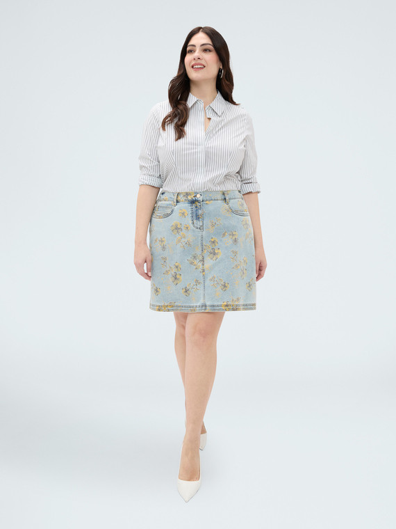 Minirock aus Denim mit Blumendruck