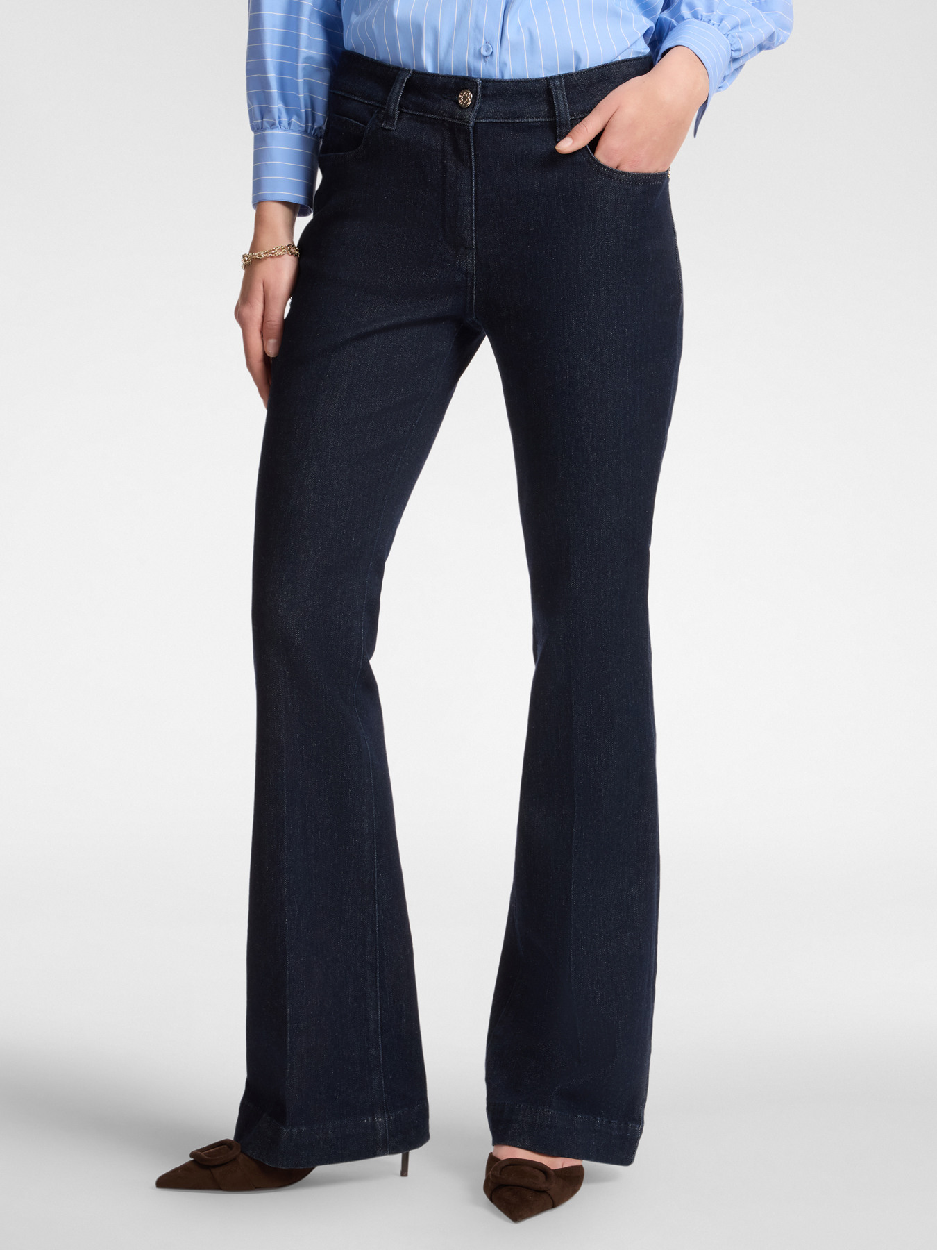 Jeans tailoring flare image number 2