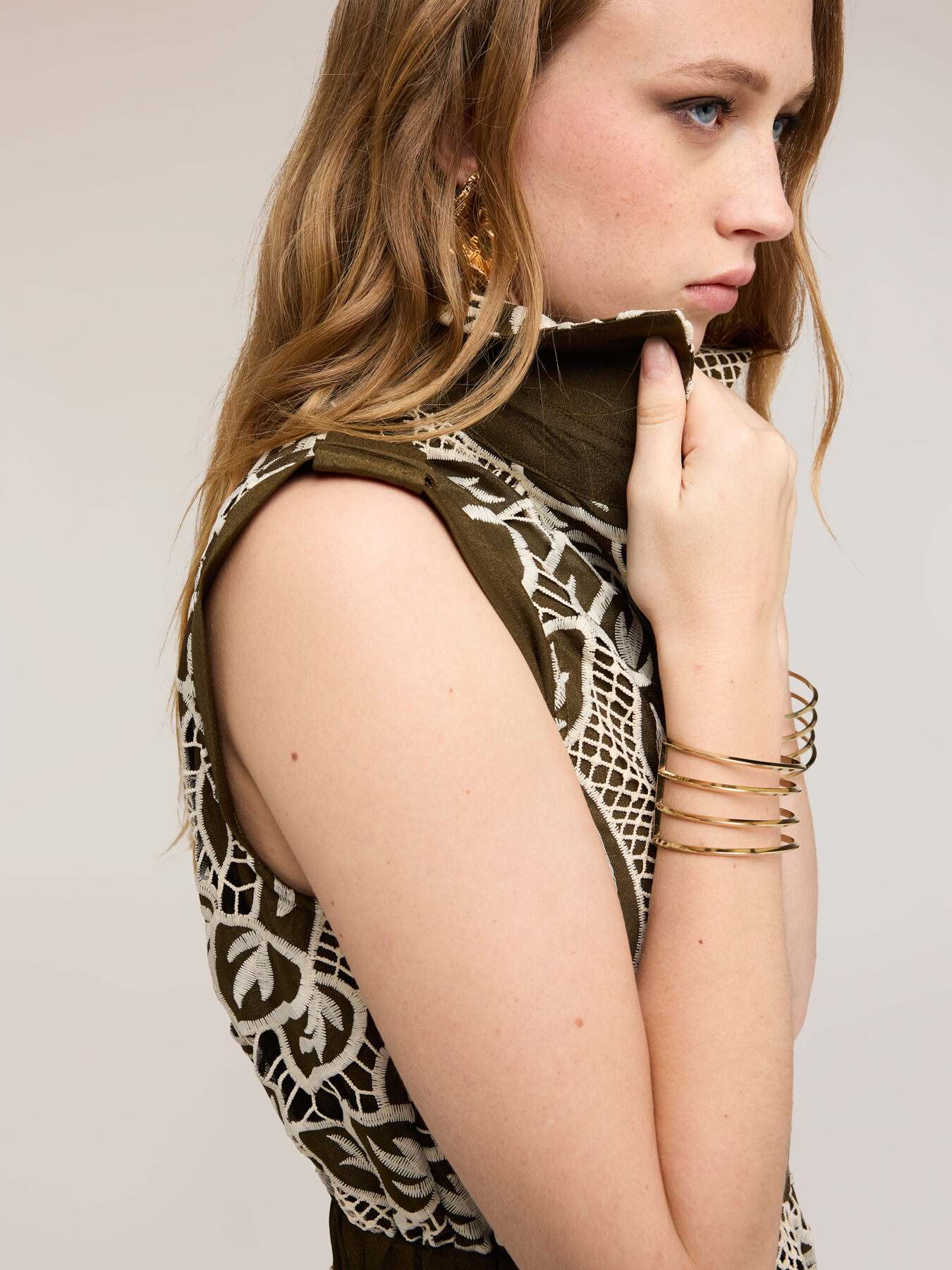 Sangallo eyelet shirtdress image number 3