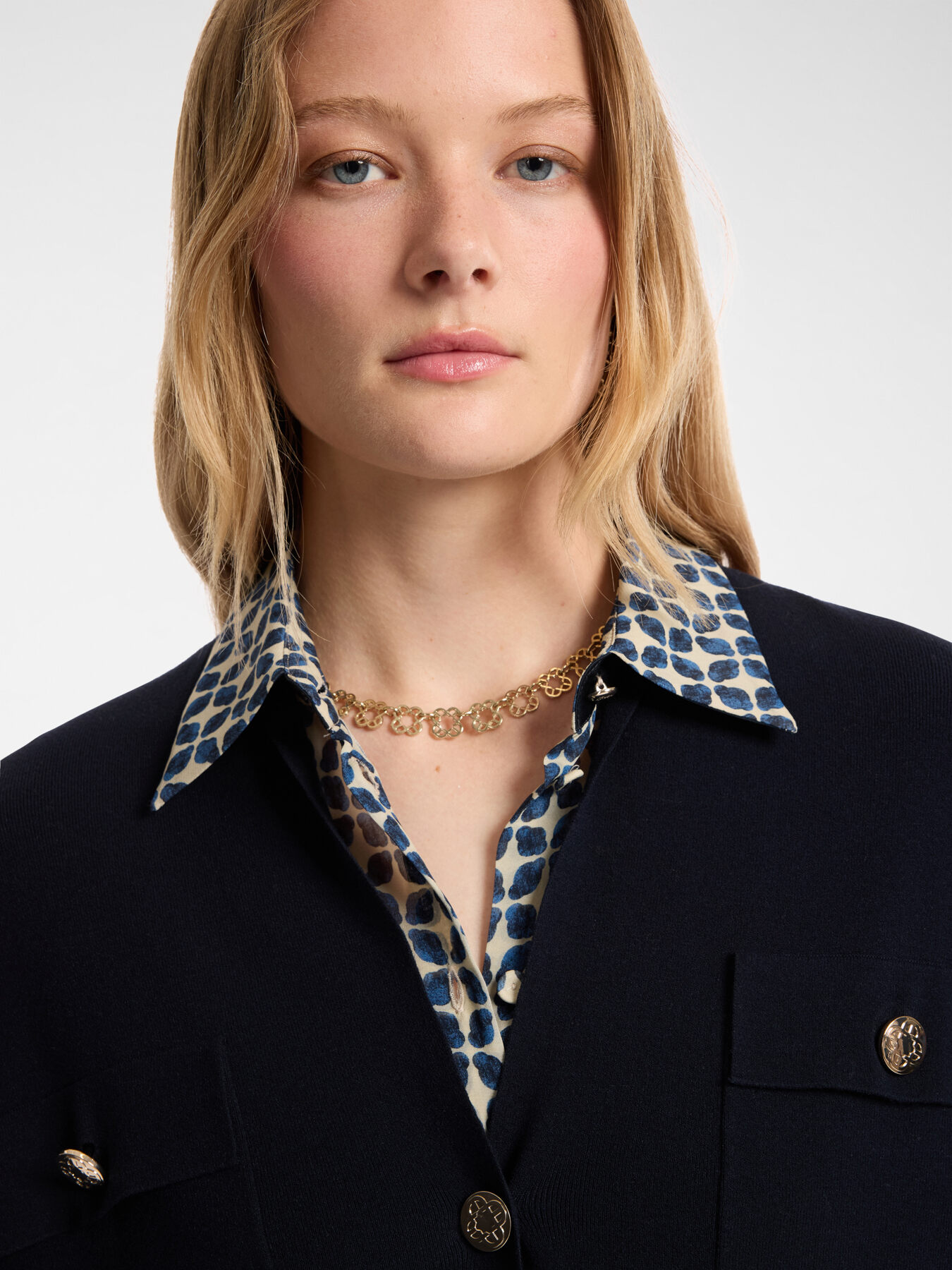 Long vest with buttons image number 3