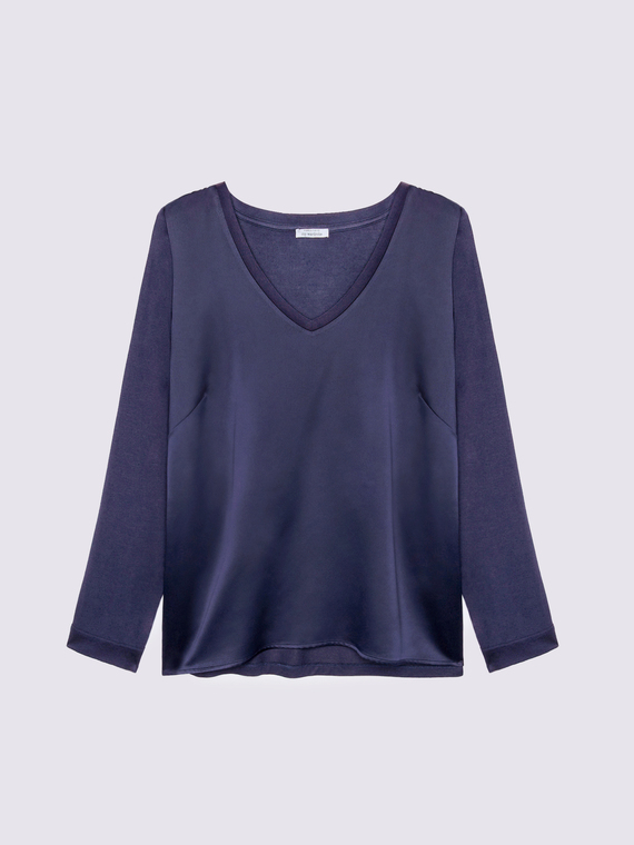 V-neck T-shirt in two fabrics