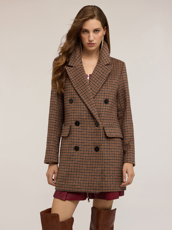 Slim fit coat with check pattern