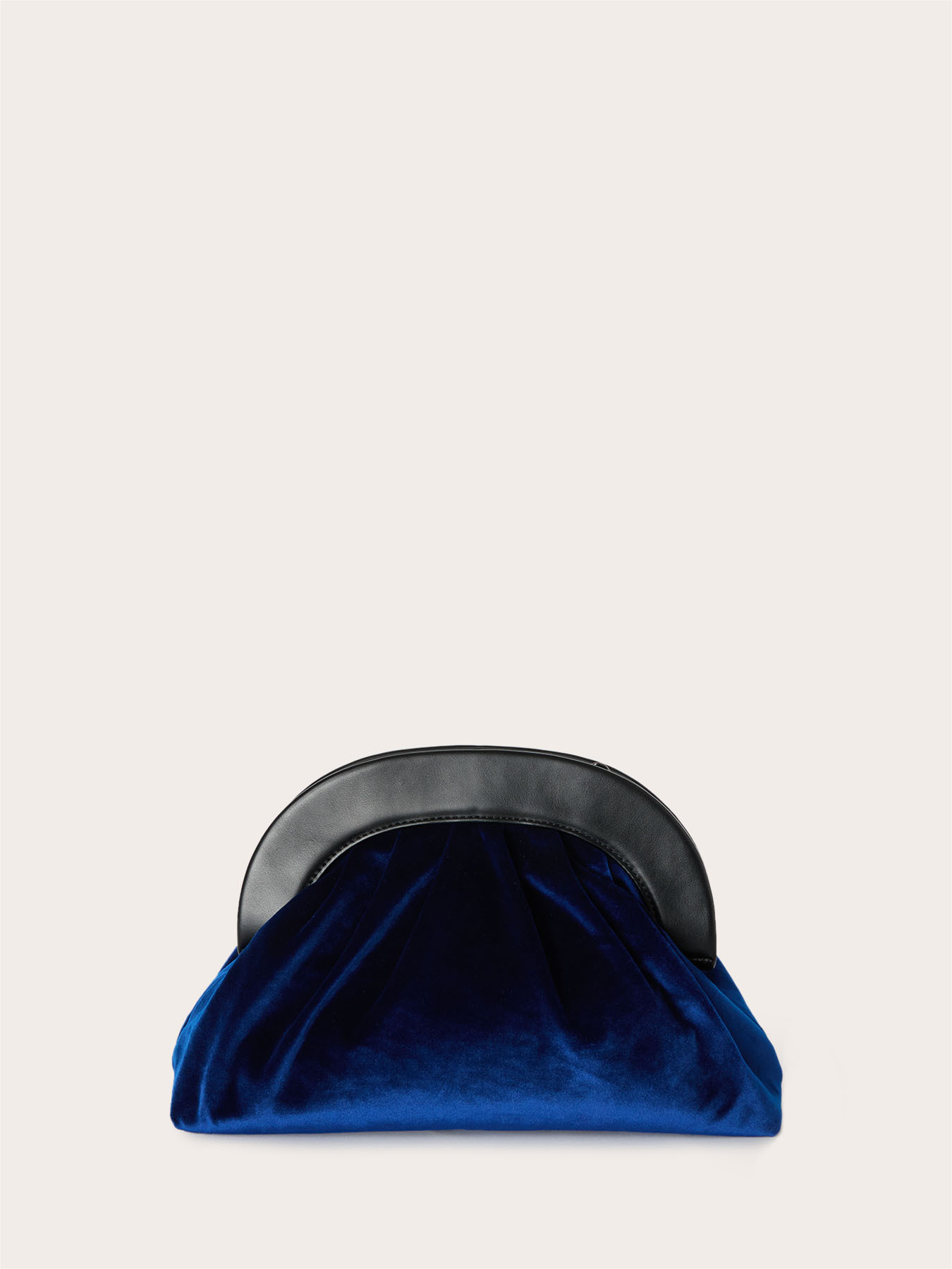 Pochette en velours image number 2
