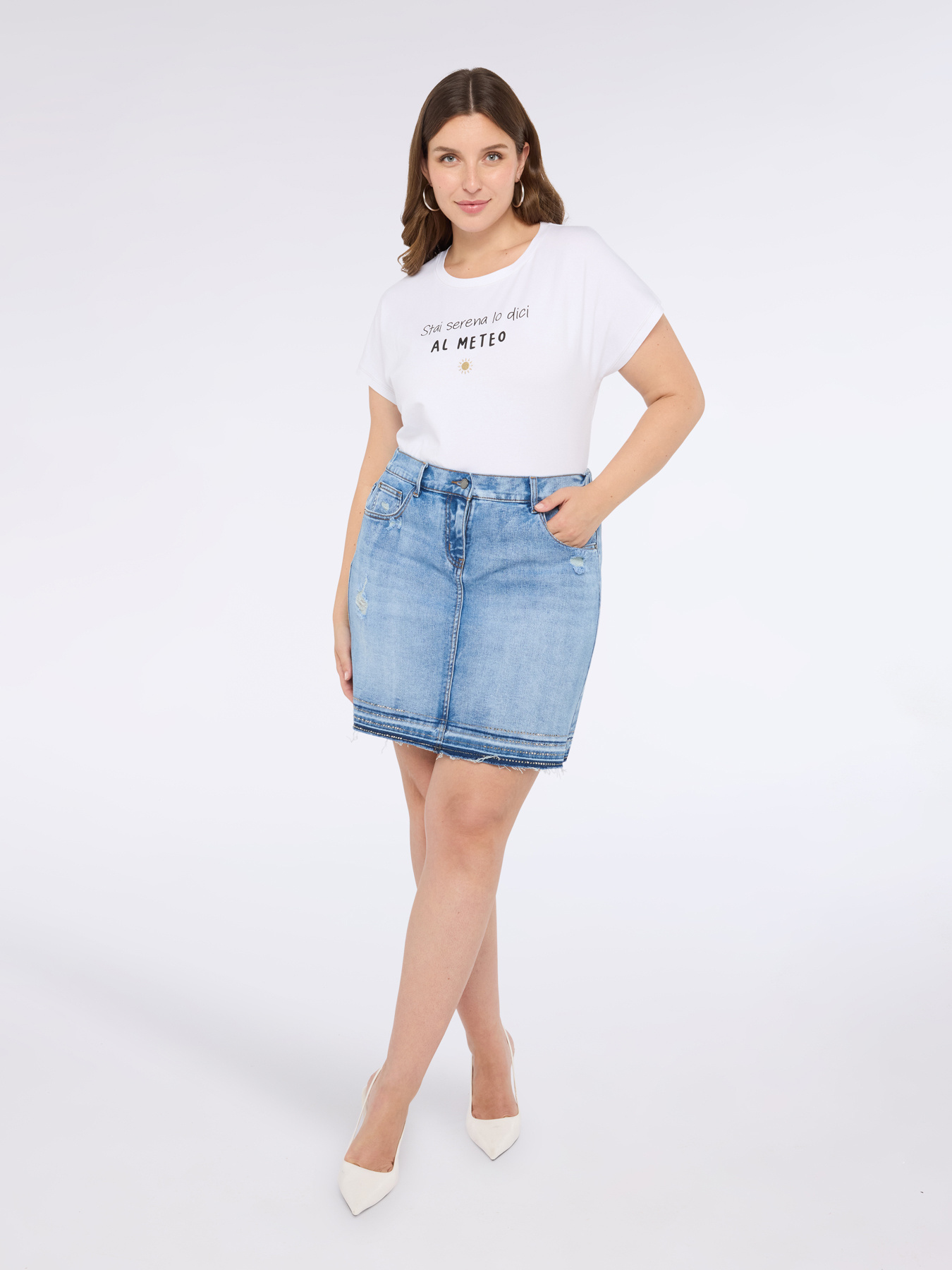 T-shirt in jersey con frase divertente image number 1