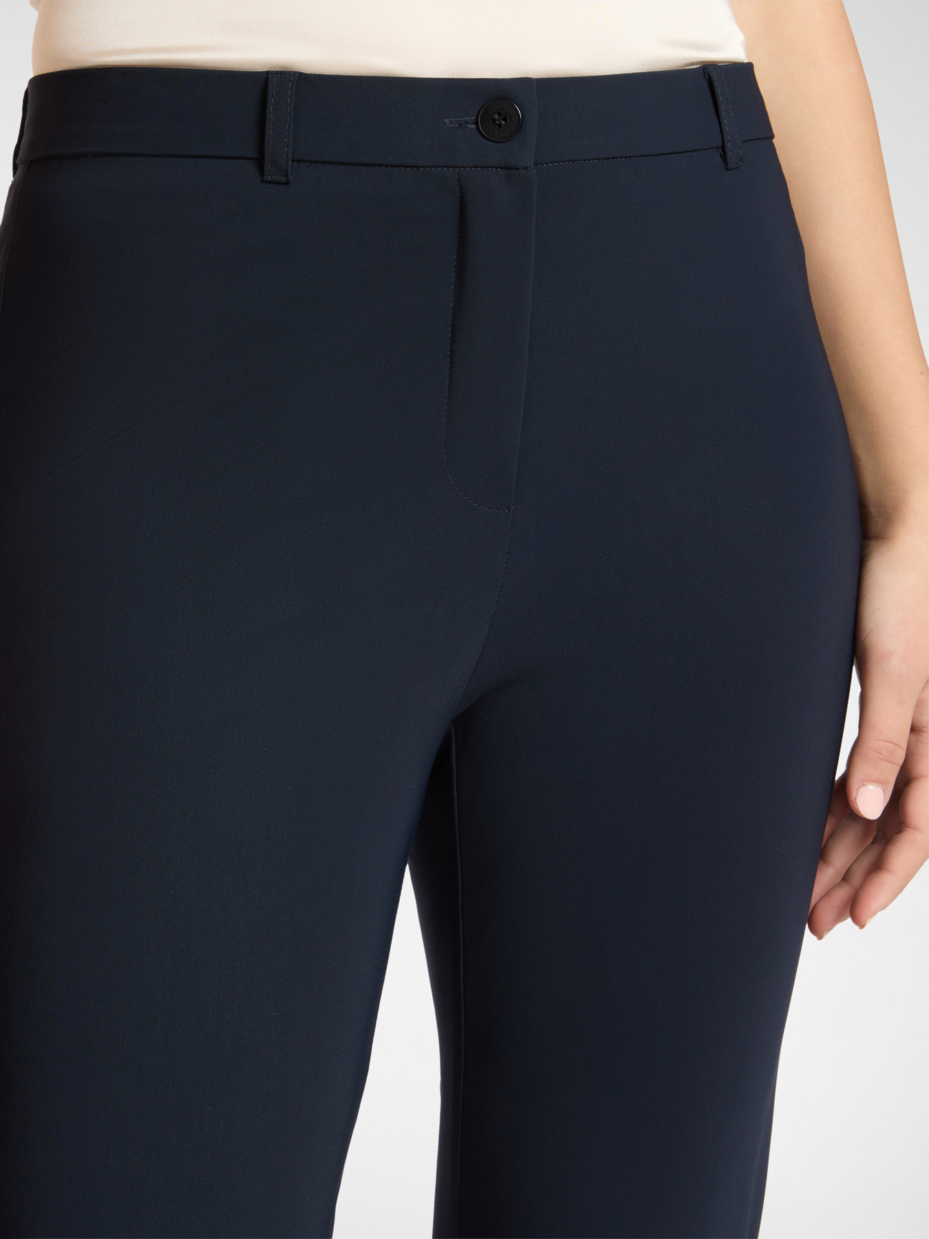 Pantalon chino en jersey image number 3