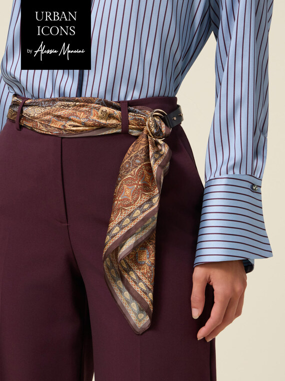 Cinturón con foulard decorativo