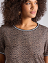 Maxi-T-Shirt mit Animal-Print image number 4