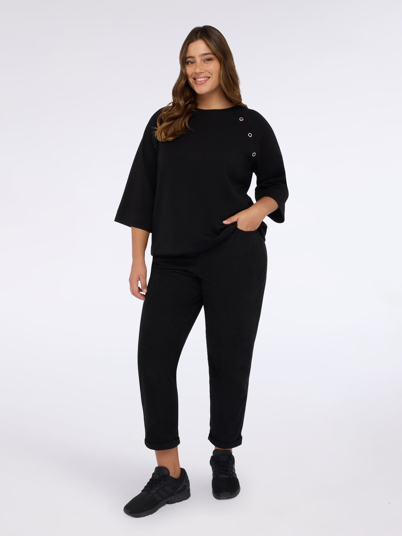 Felpa con dettaglio di occhielli image number 0