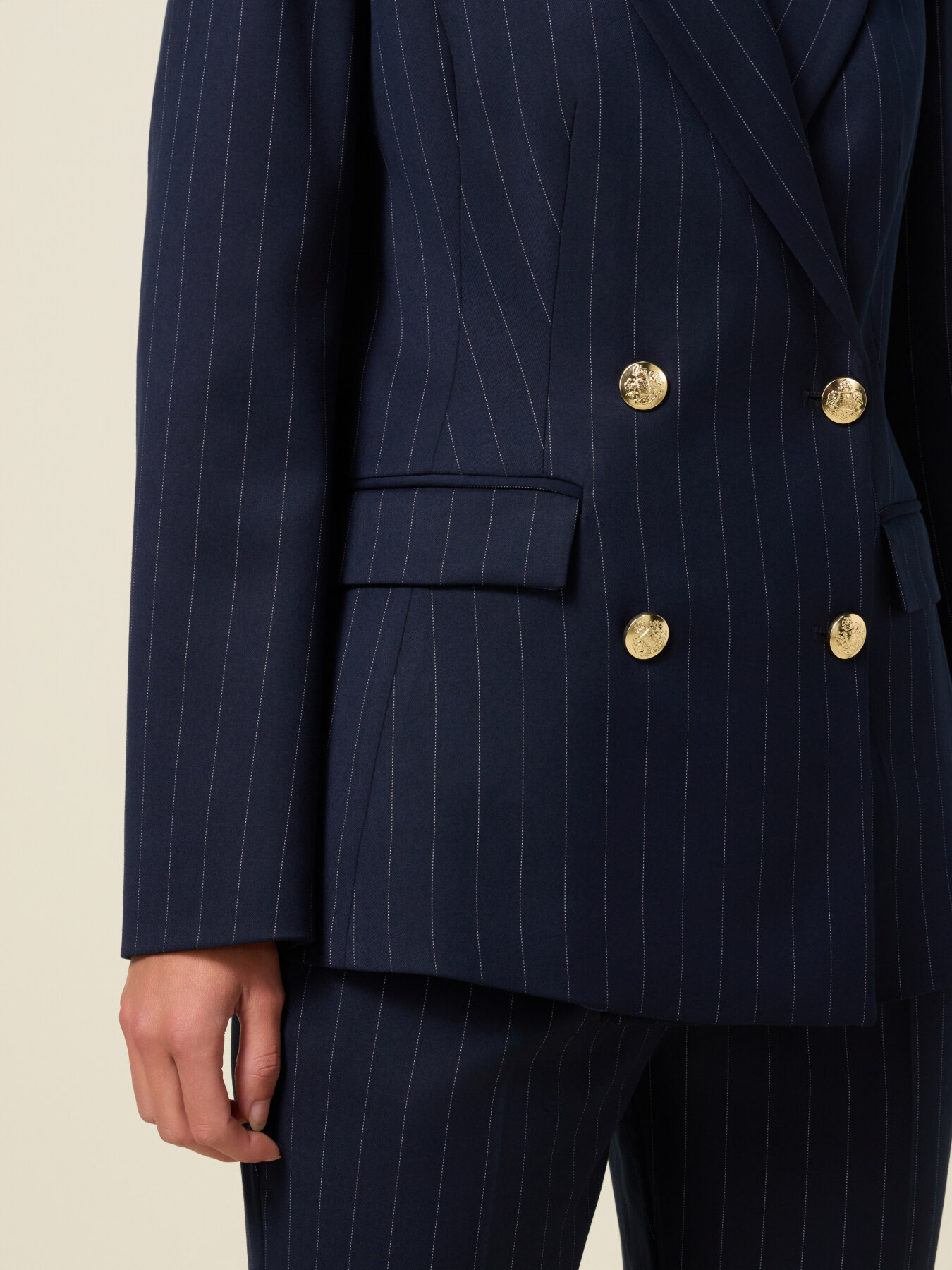 Double-breasted pinstripe blazer image number 3