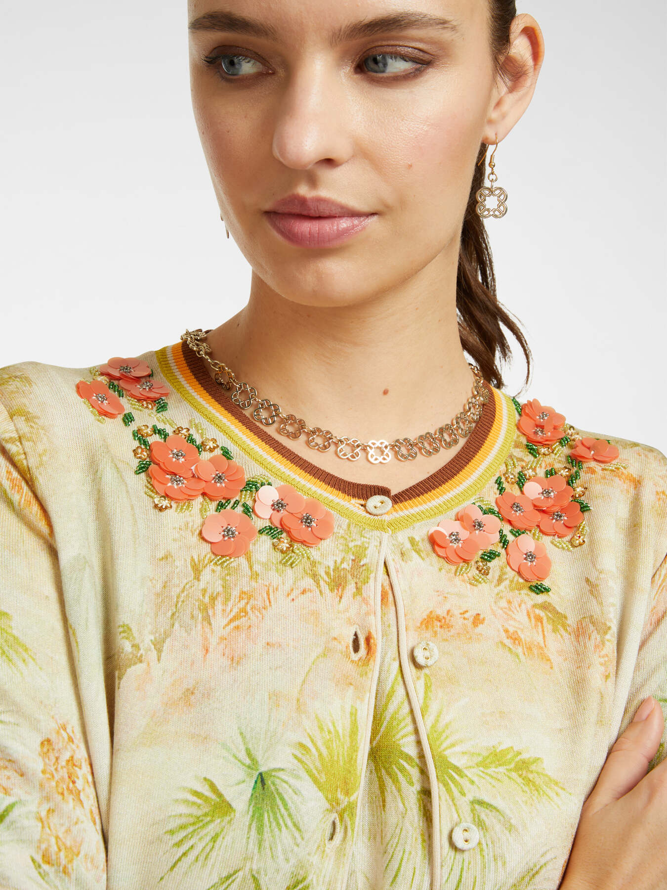 Printed and embroidered cardigan image number 3