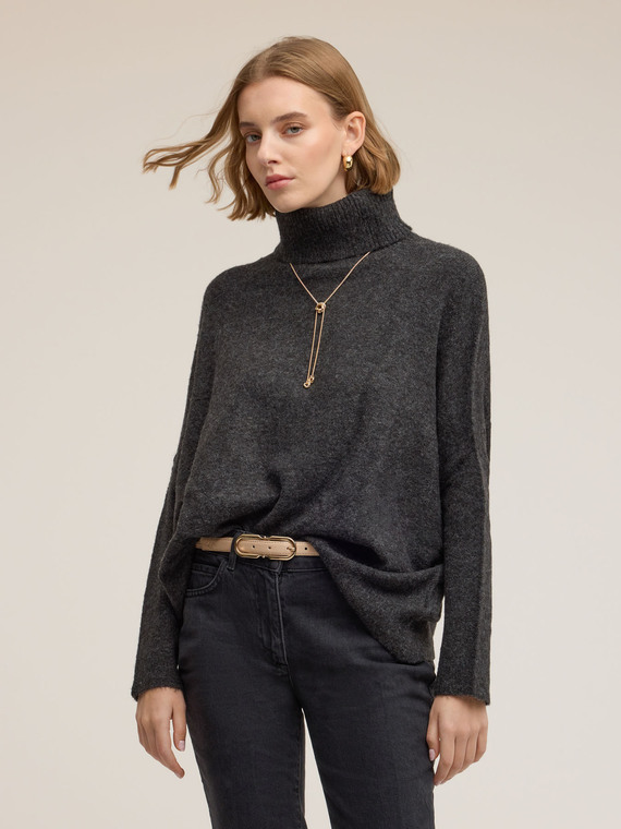 Oversize-Rollkragenpullover