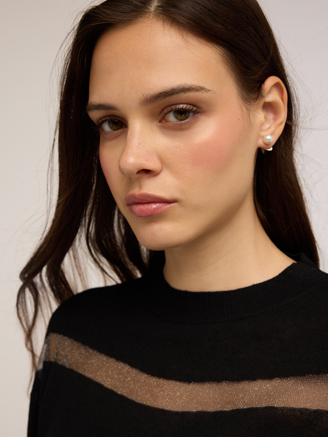 Pullover mit transparentem Einsatz image number 0