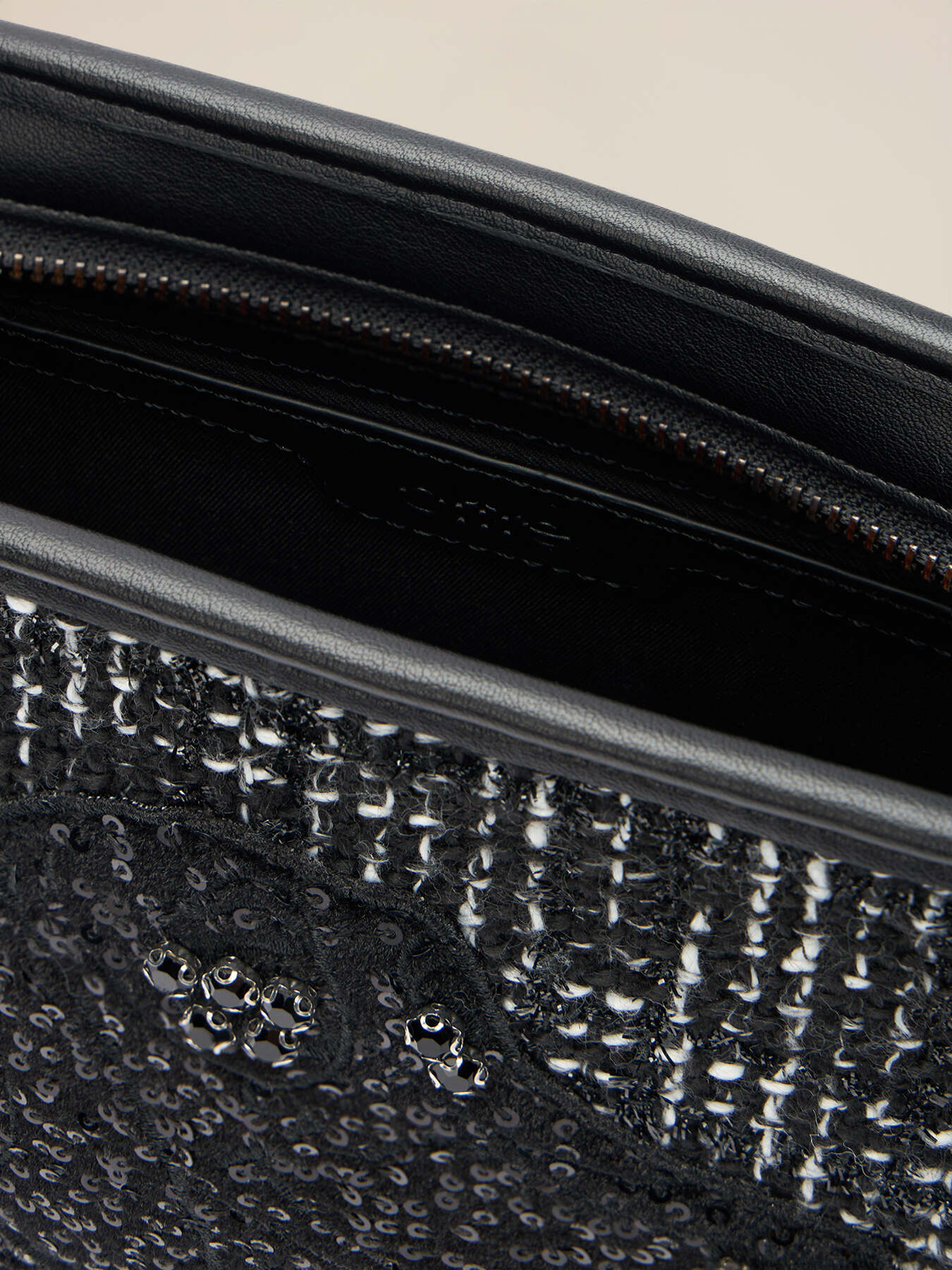 Sac shopping en tweed avec patchs image number 4