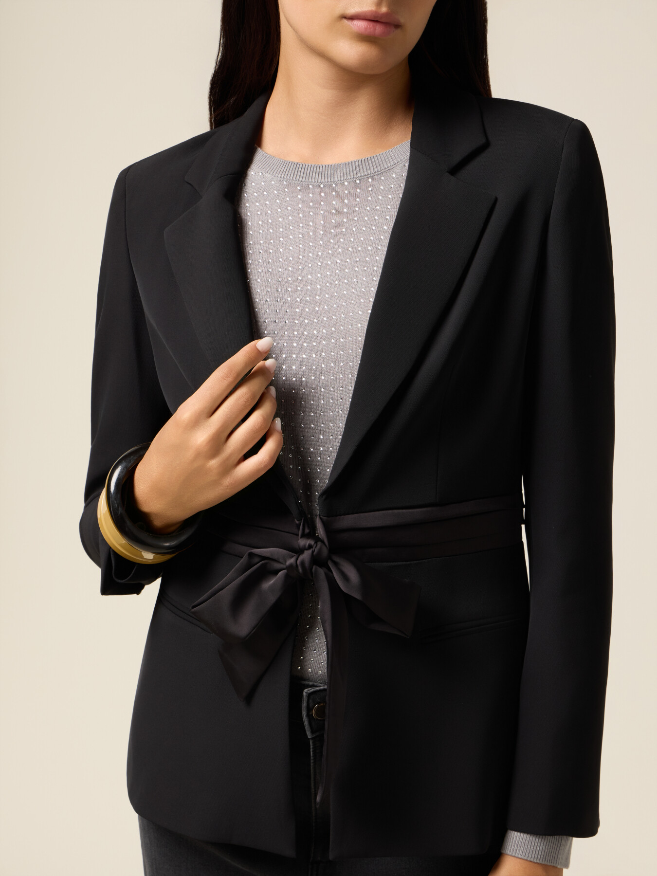 Blazer con cinturón de satén image number 2