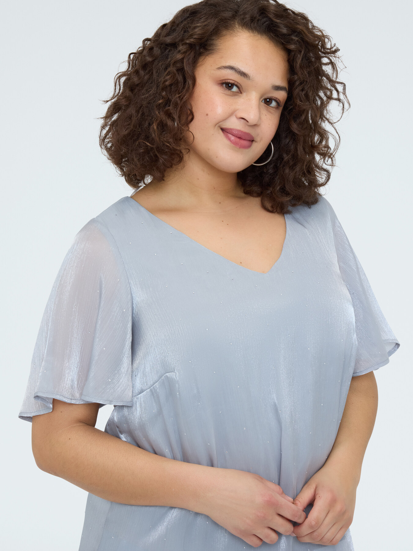 Metallic textured blouse with light spots image number 3