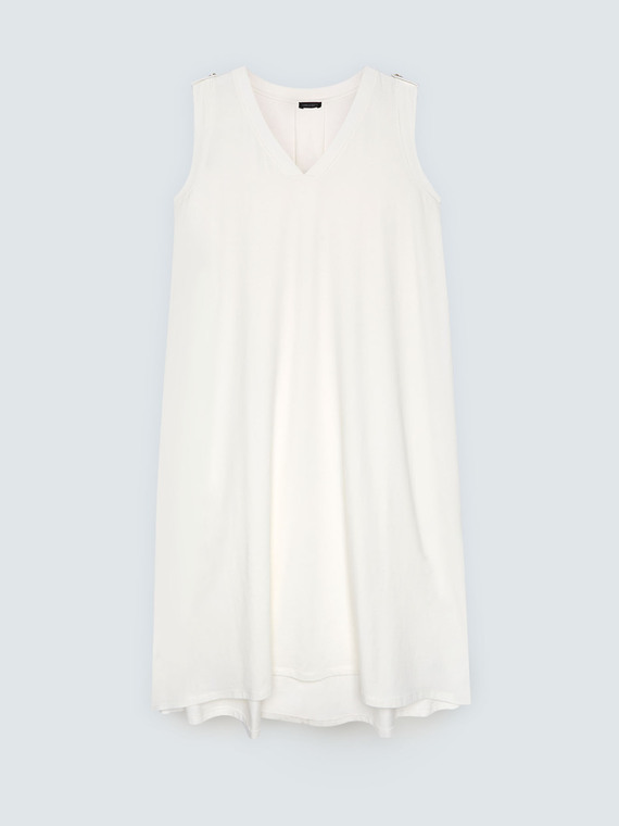Long V-neck dress