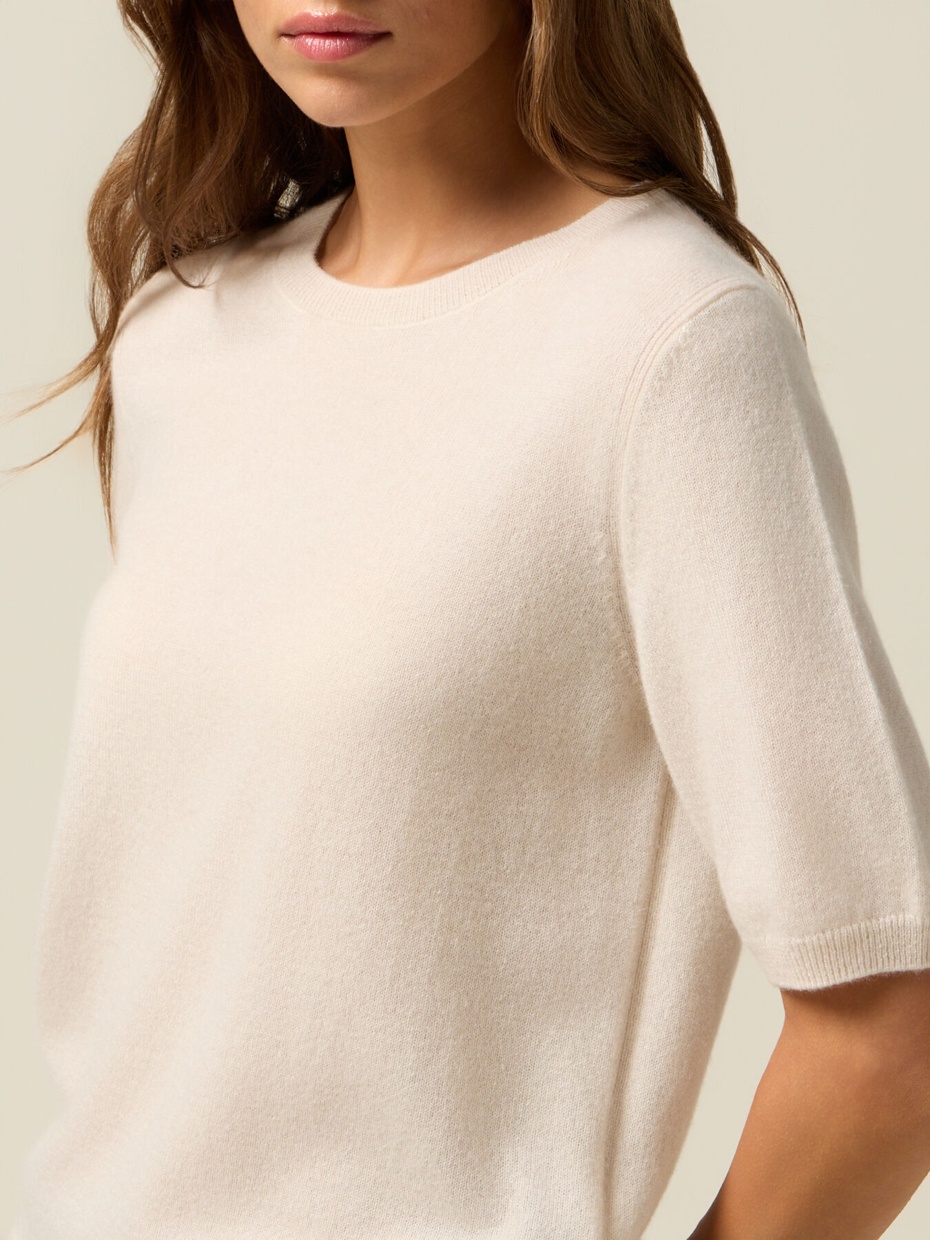 Pure cashmere crew neck sweater image number 2