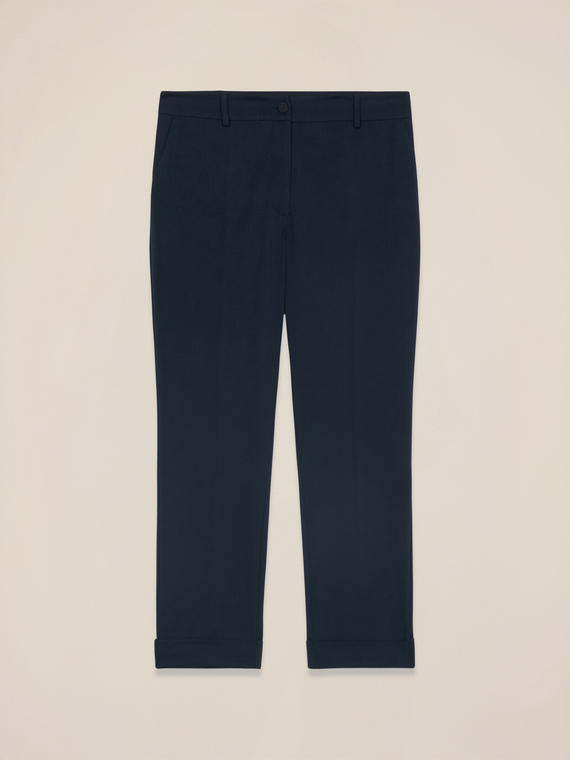 Pantaloni cropped din țesătură crepe