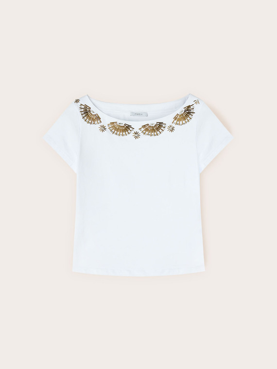 T-Shirt mit Schmuckapplikationen