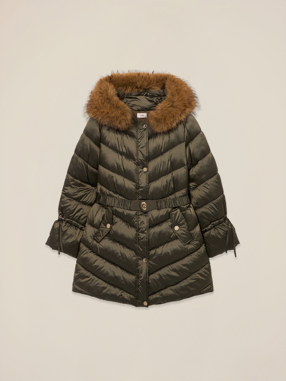 Piumino midi con cintura