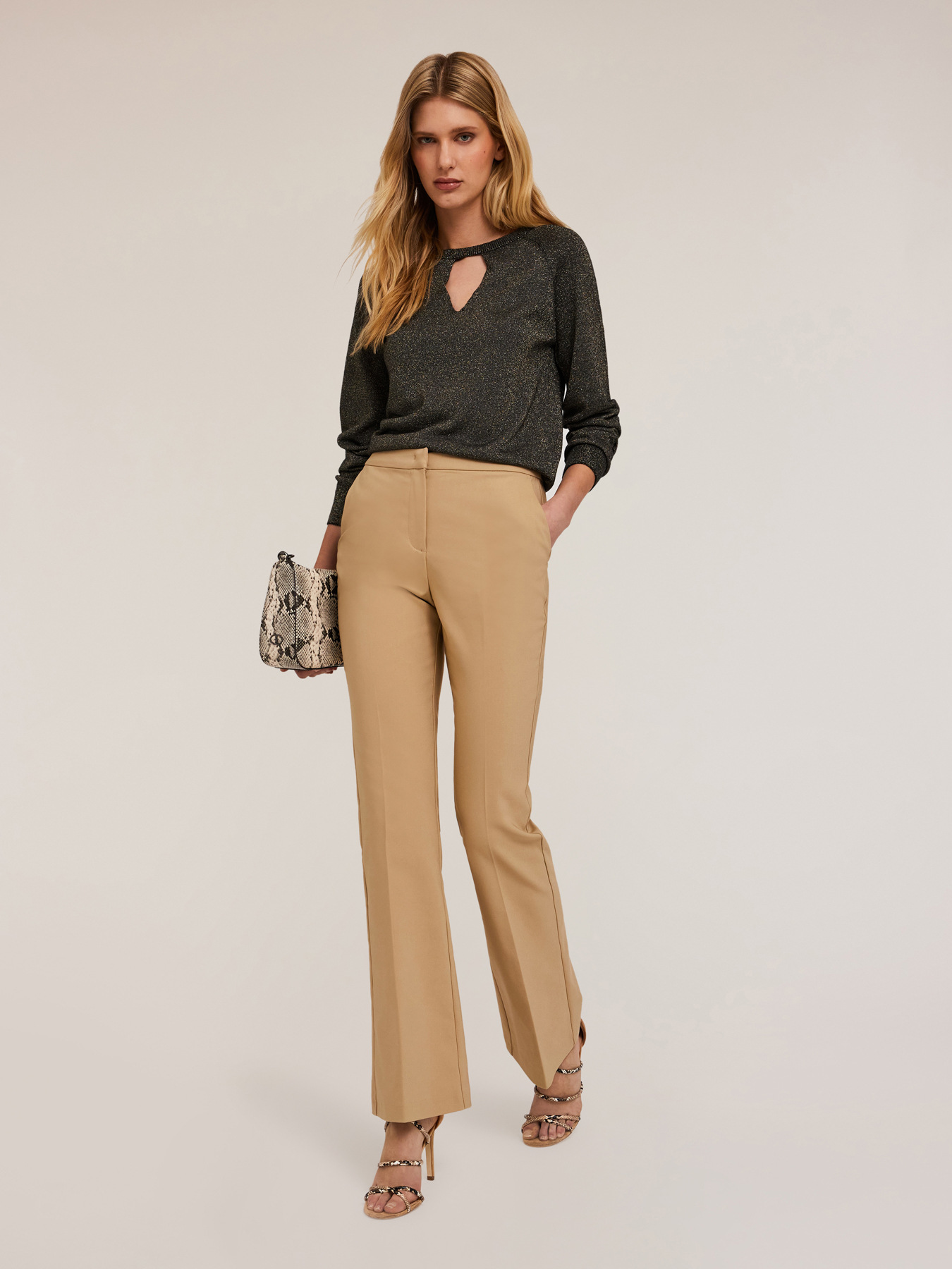 Tight fabric flared trousers image number 0