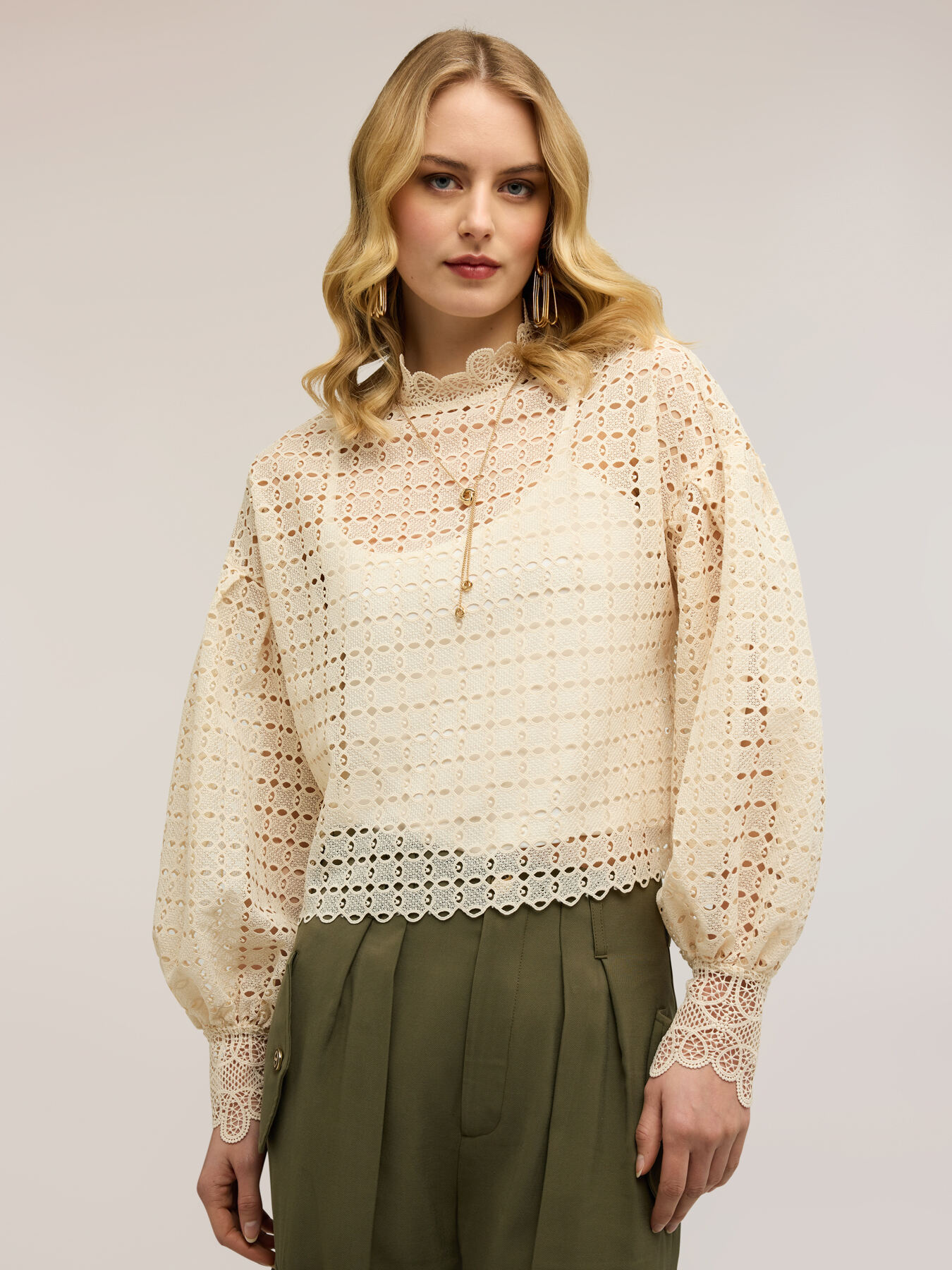 Blouse in openwork broderie anglaise image number 0
