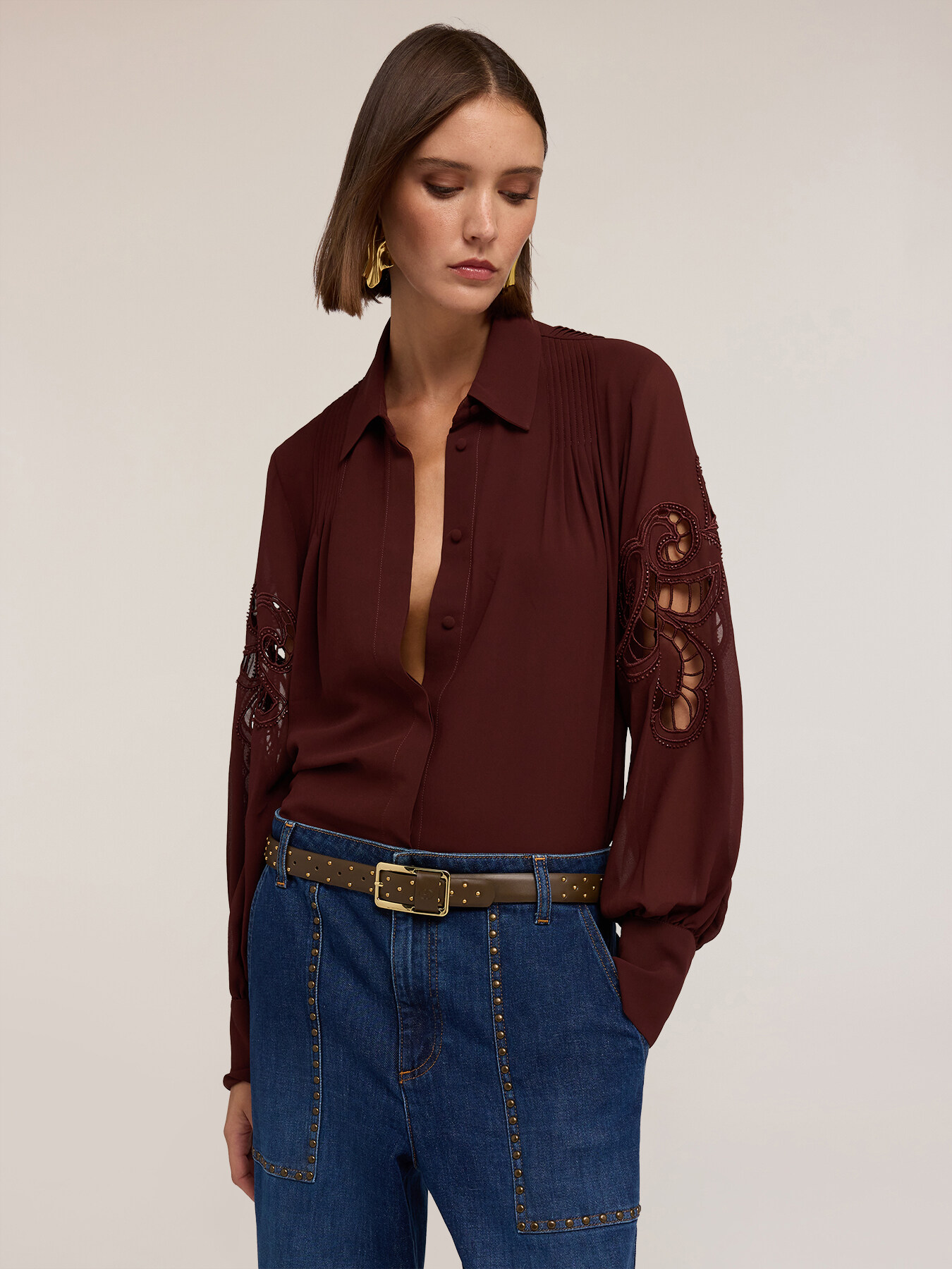 Shirt with inlaid sleeves image number 2