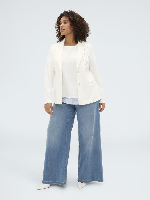 Blazer en scuba con aplicaciones de cristal