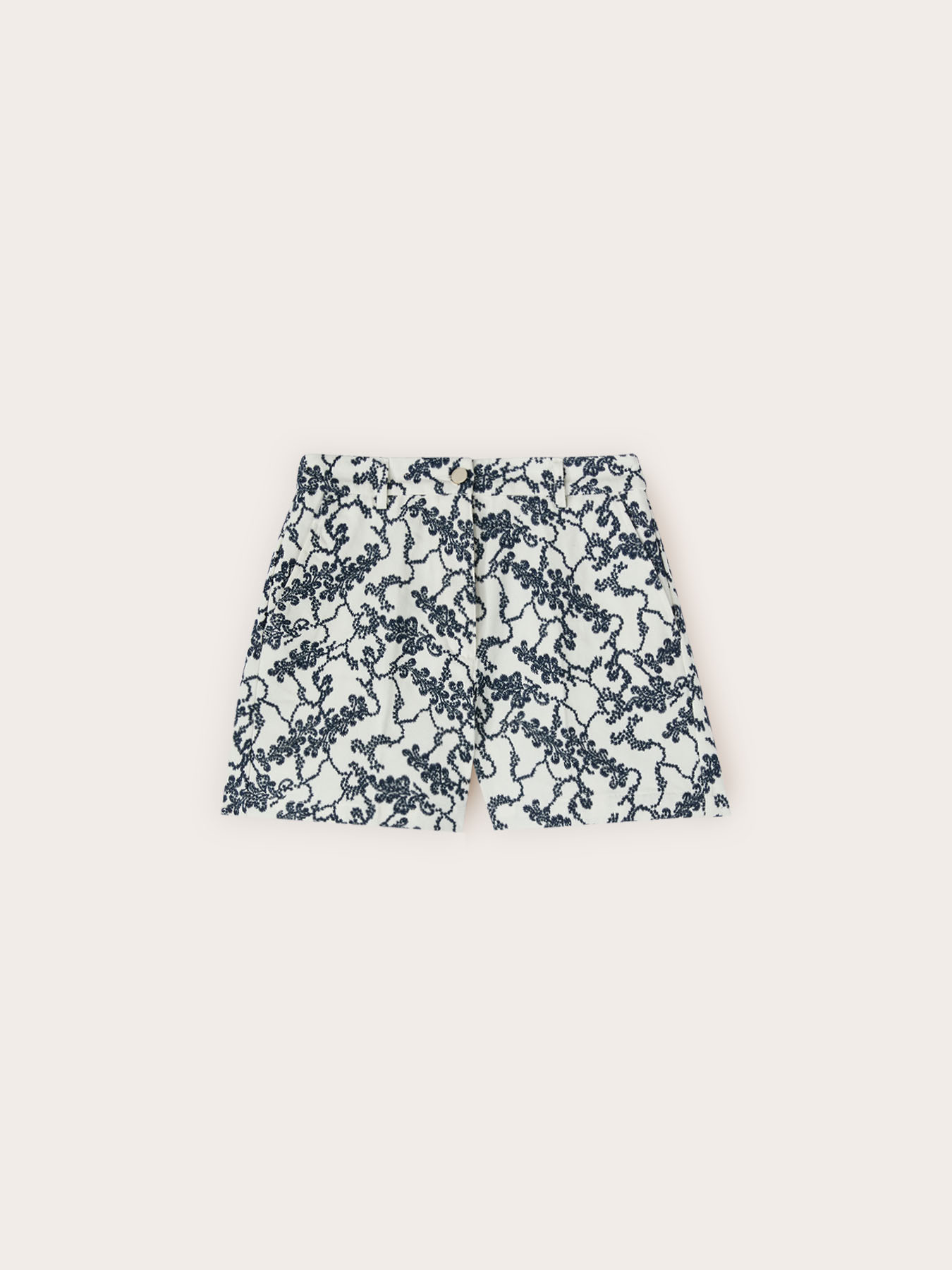 Hochgeschnittene Shorts aus Drillich mit Blumenstickerei image number 4
