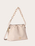 Curly bag en tissu effet natté image number 2