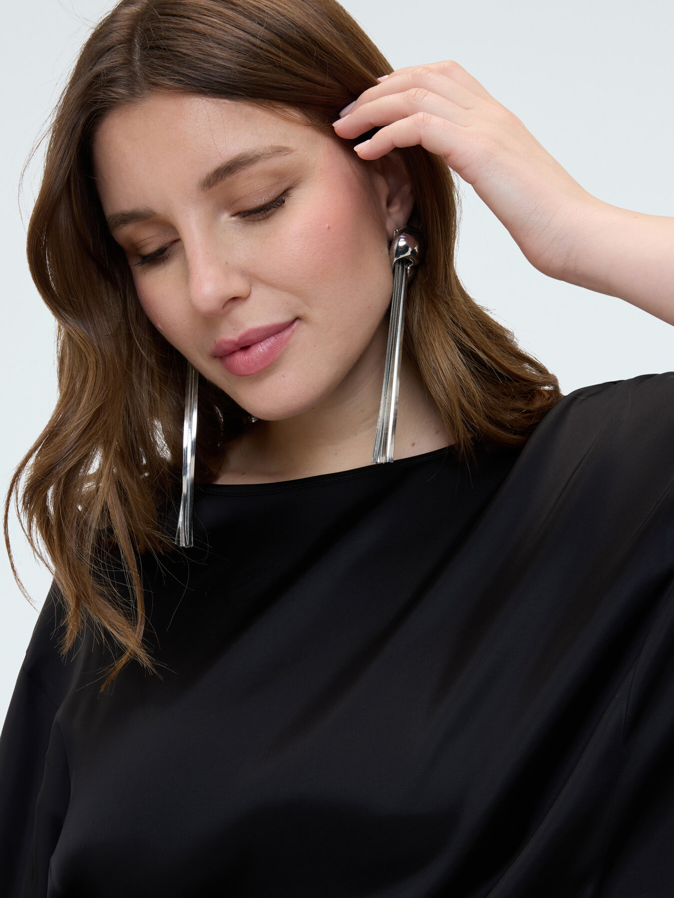 Bluse aus Satin mit Carr&eacute;-Ausschnitt image number 3