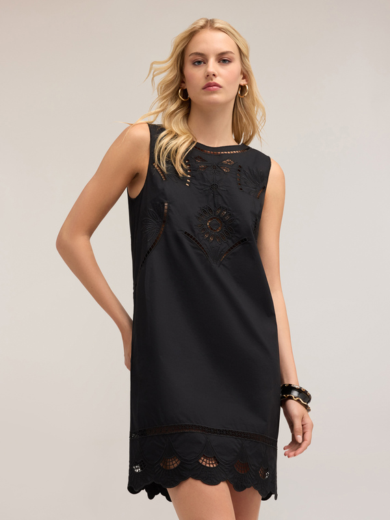 Vestito estivo con ricami