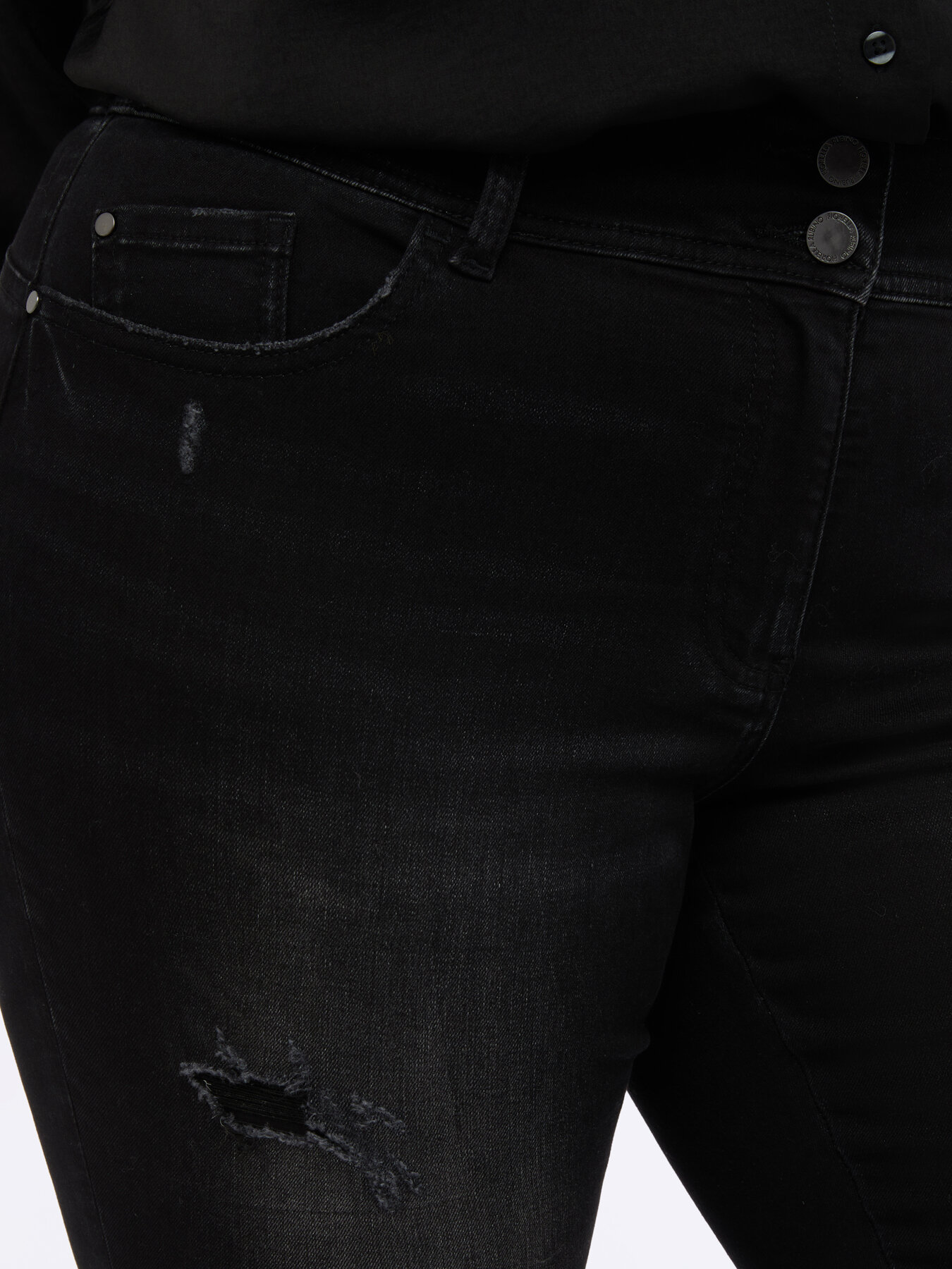 Jean skinny avec mini déchirures et œillets image number 3