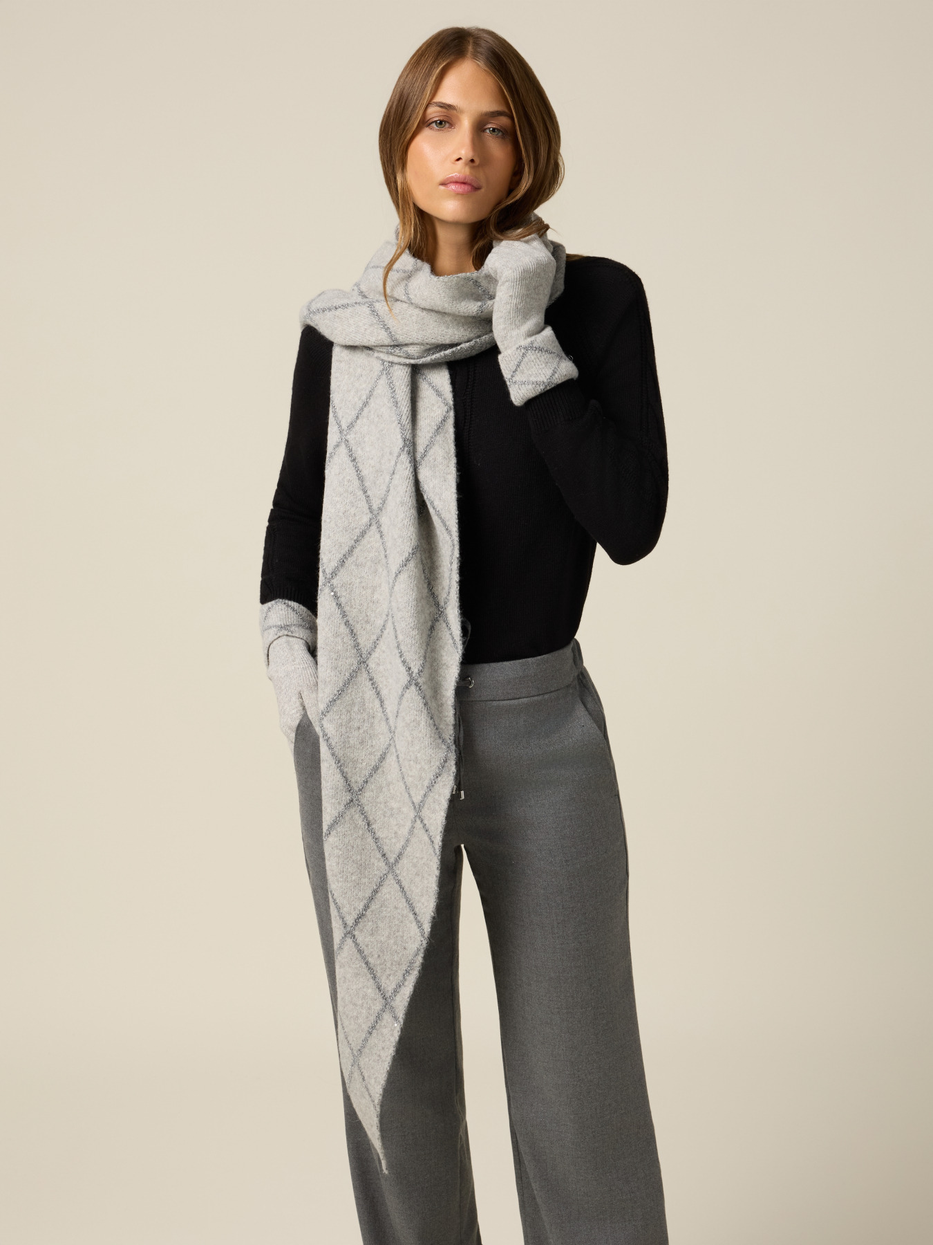 Scarf with lurex embroidery image number 0