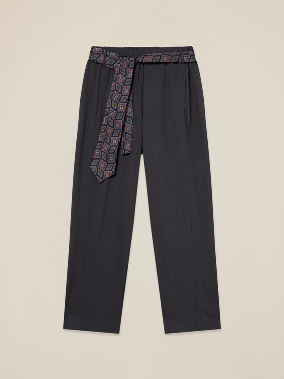 Pantaloni con cintura a cravatta