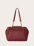 Bolso de hombro con cadena dorada image number 2