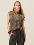 Blusa estampada sin mangas image number 0