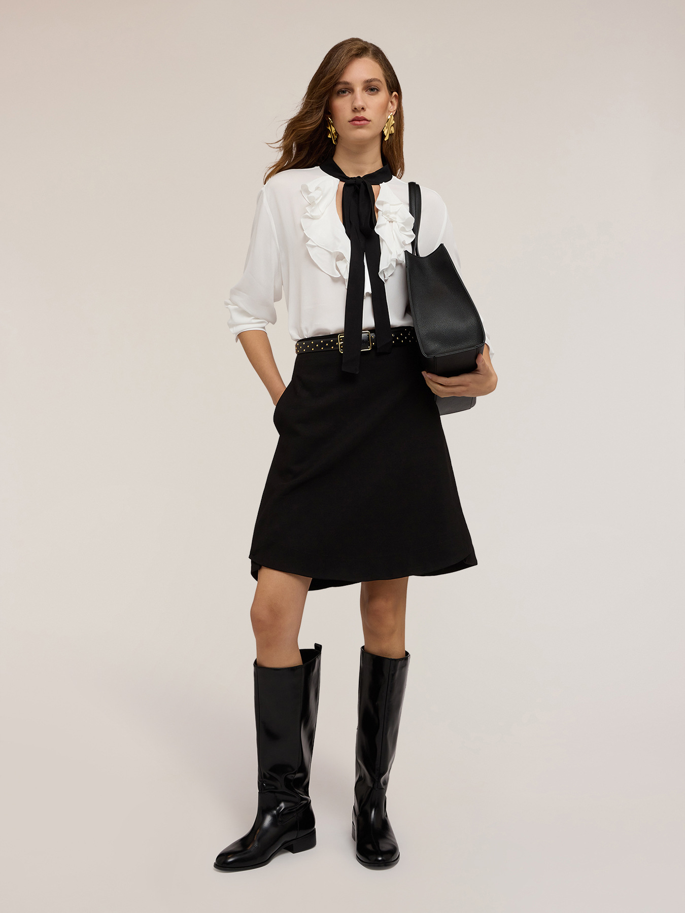 A-line skirt with asymmetrical hem image number 0