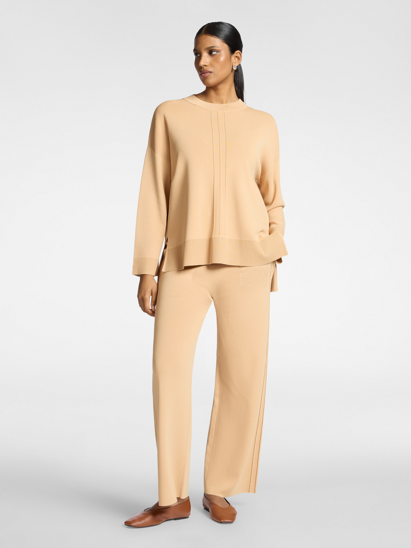 Crew neck sweater image number 2