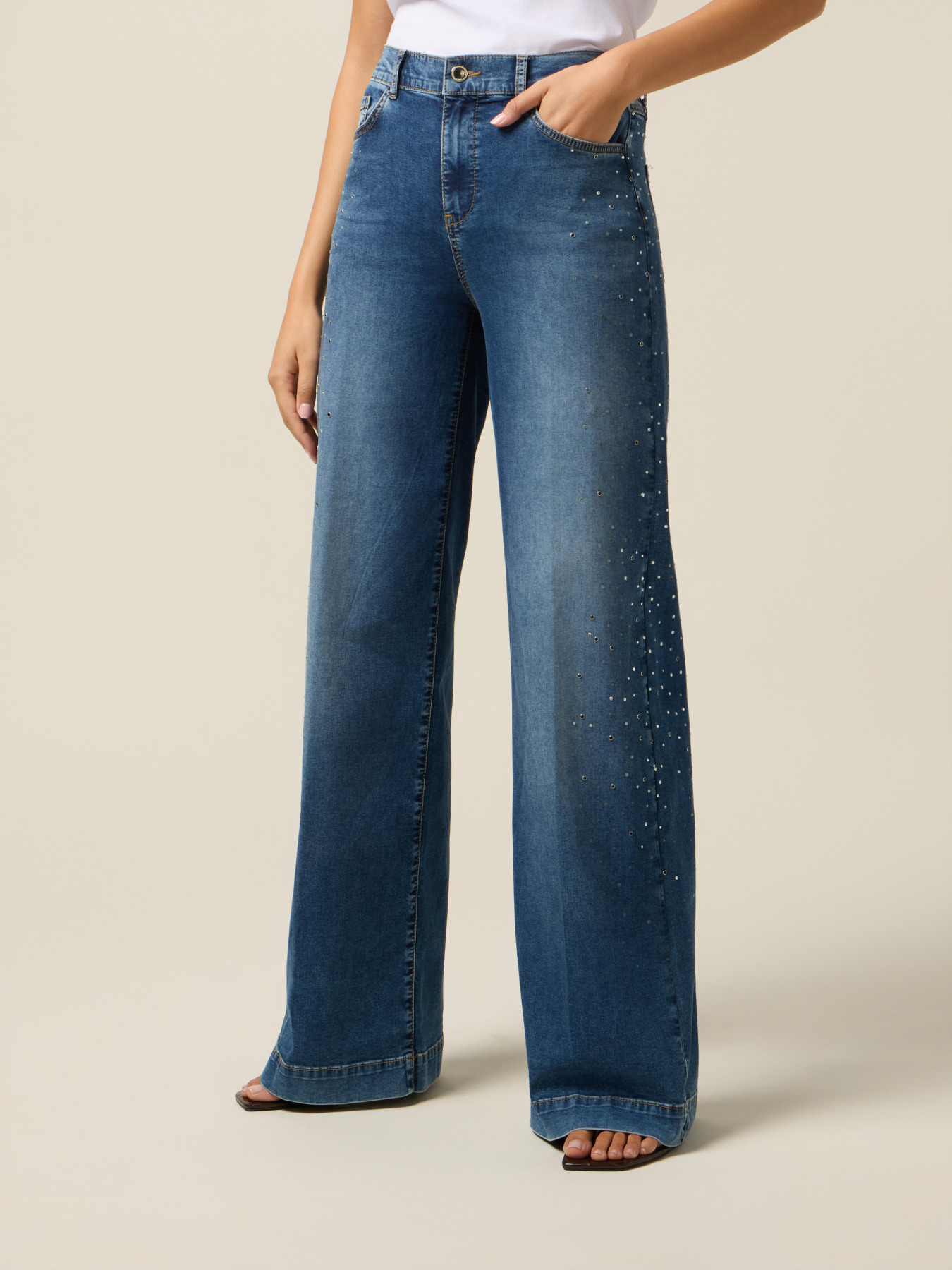 Palazzo-Jeans mit Kristallen image number 3